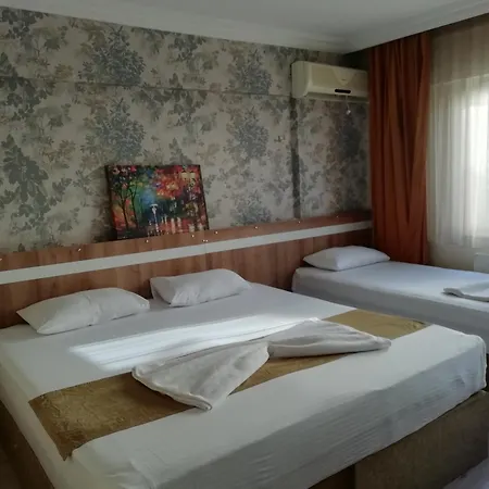 Hotel Grand Ece 3*