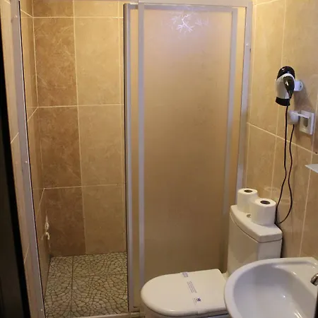 מלון Grand Ece
